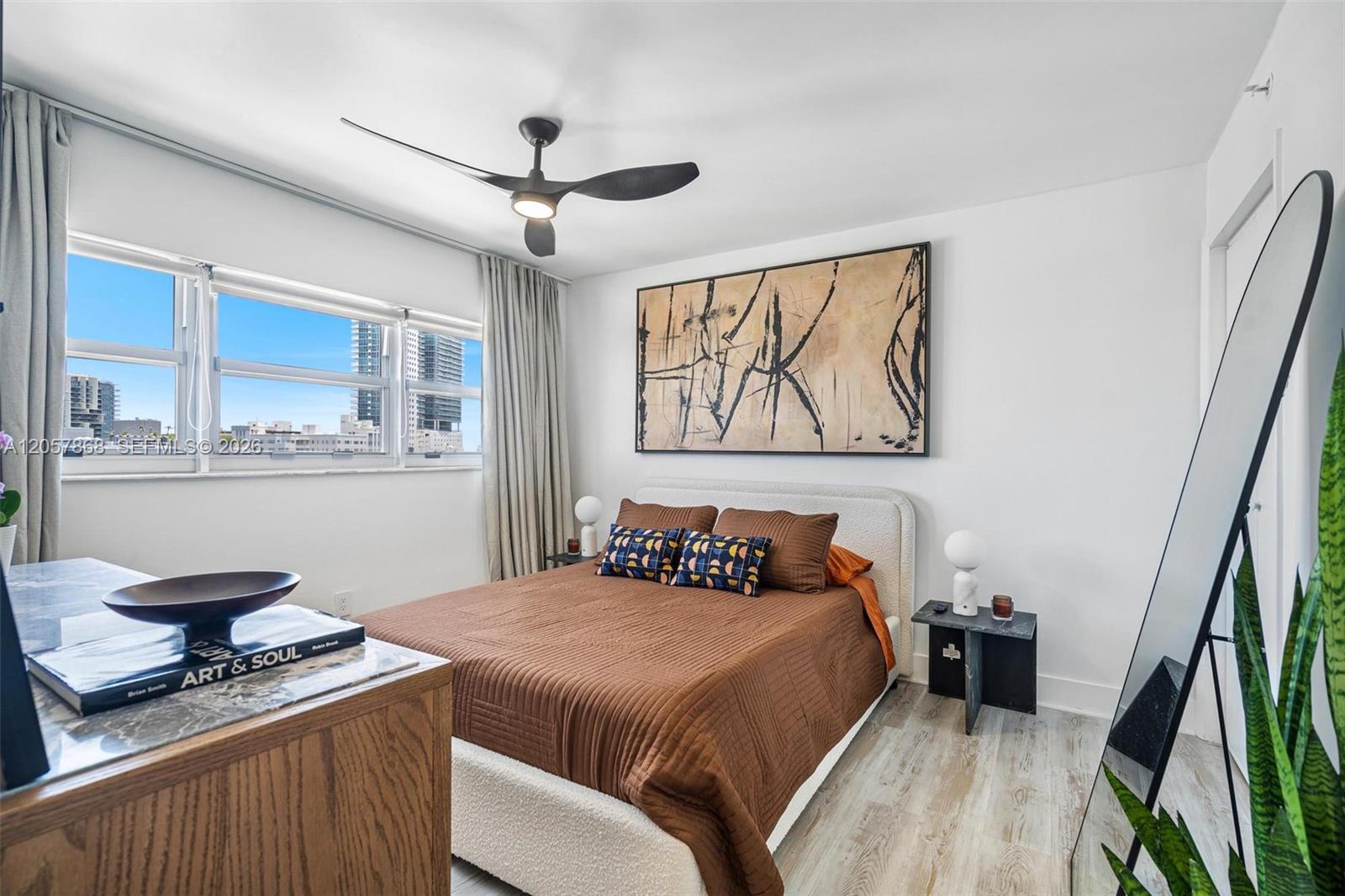 1881 Washington Ave # 8C