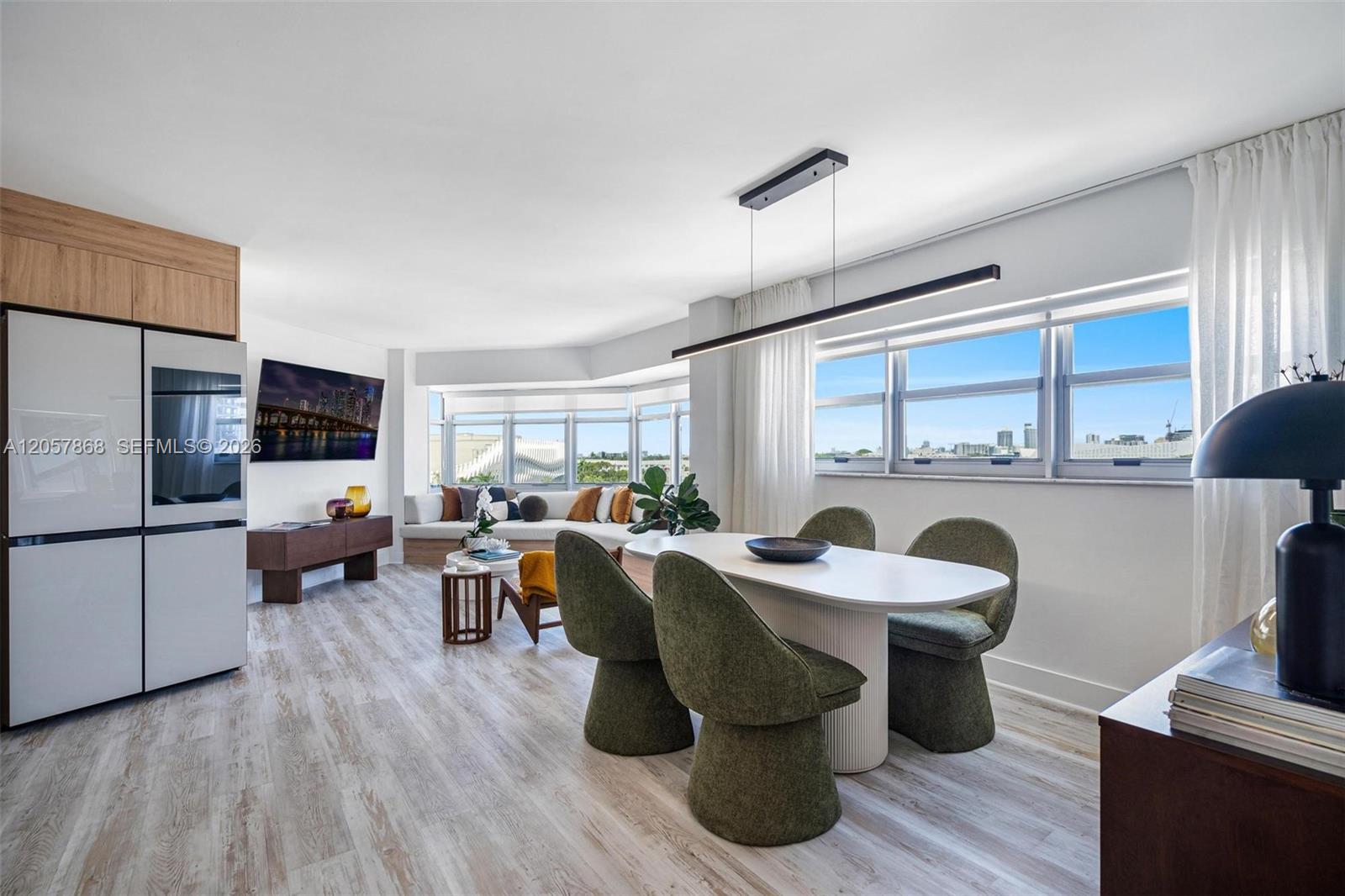 1881 Washington Ave # 8C