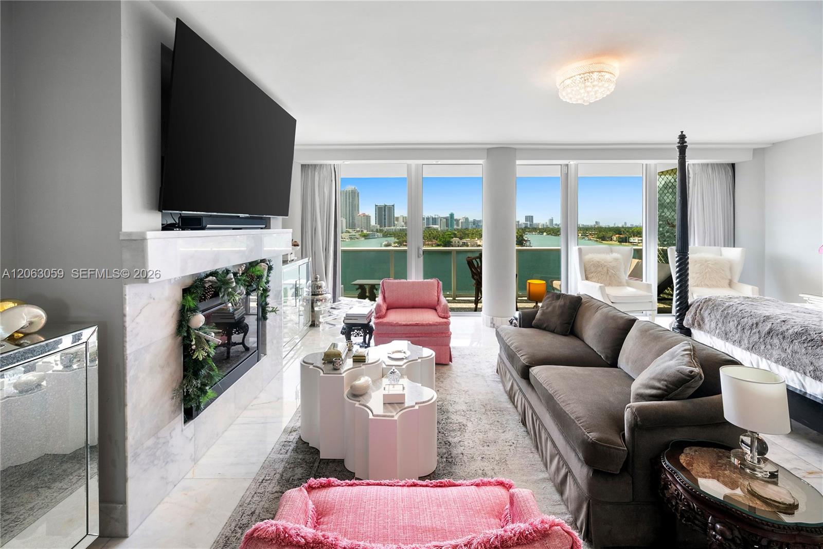 900 Bay Dr Unit: 702/704