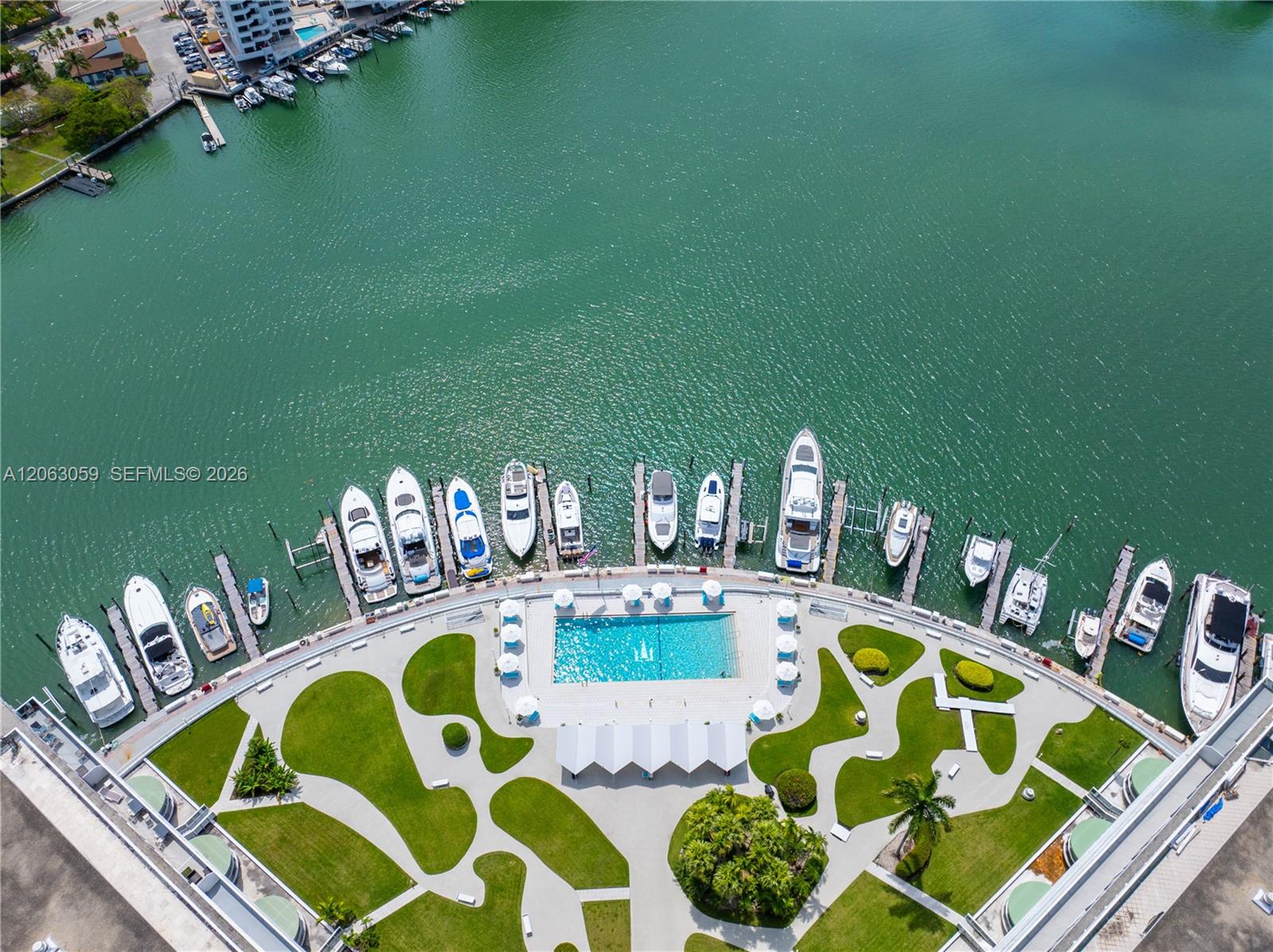 900 Bay Dr Unit: 702/704