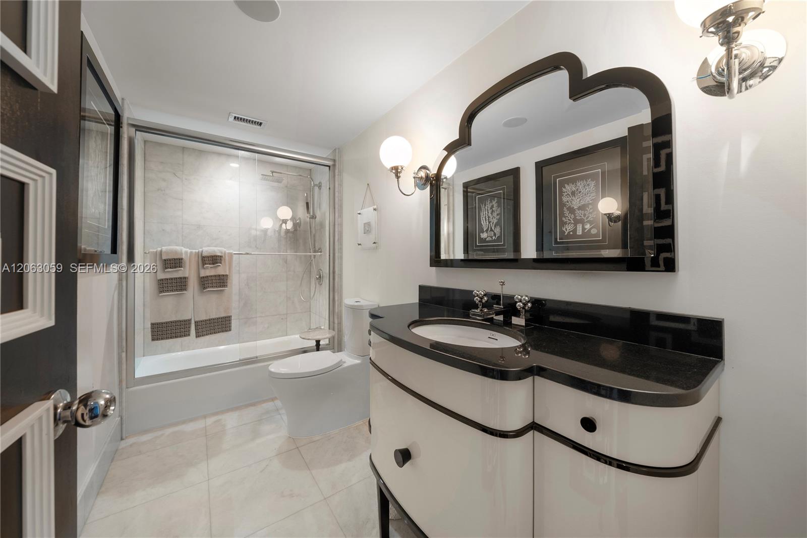 900 Bay Dr Unit: 702/704