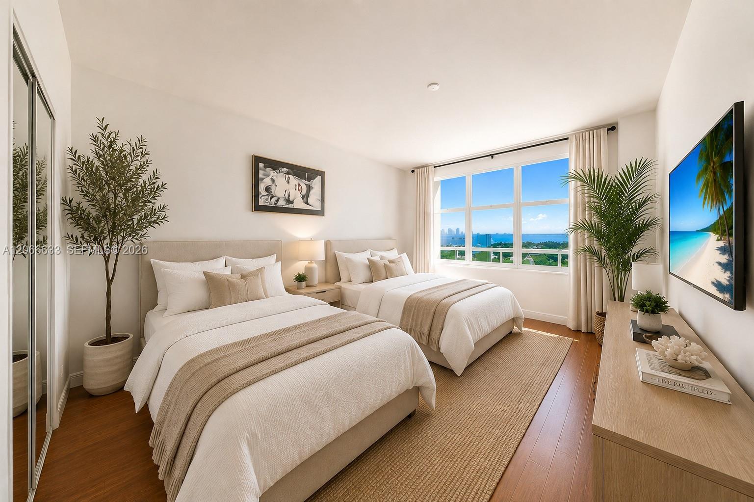 5601 Collins Ave # 14 Unit: PH-14