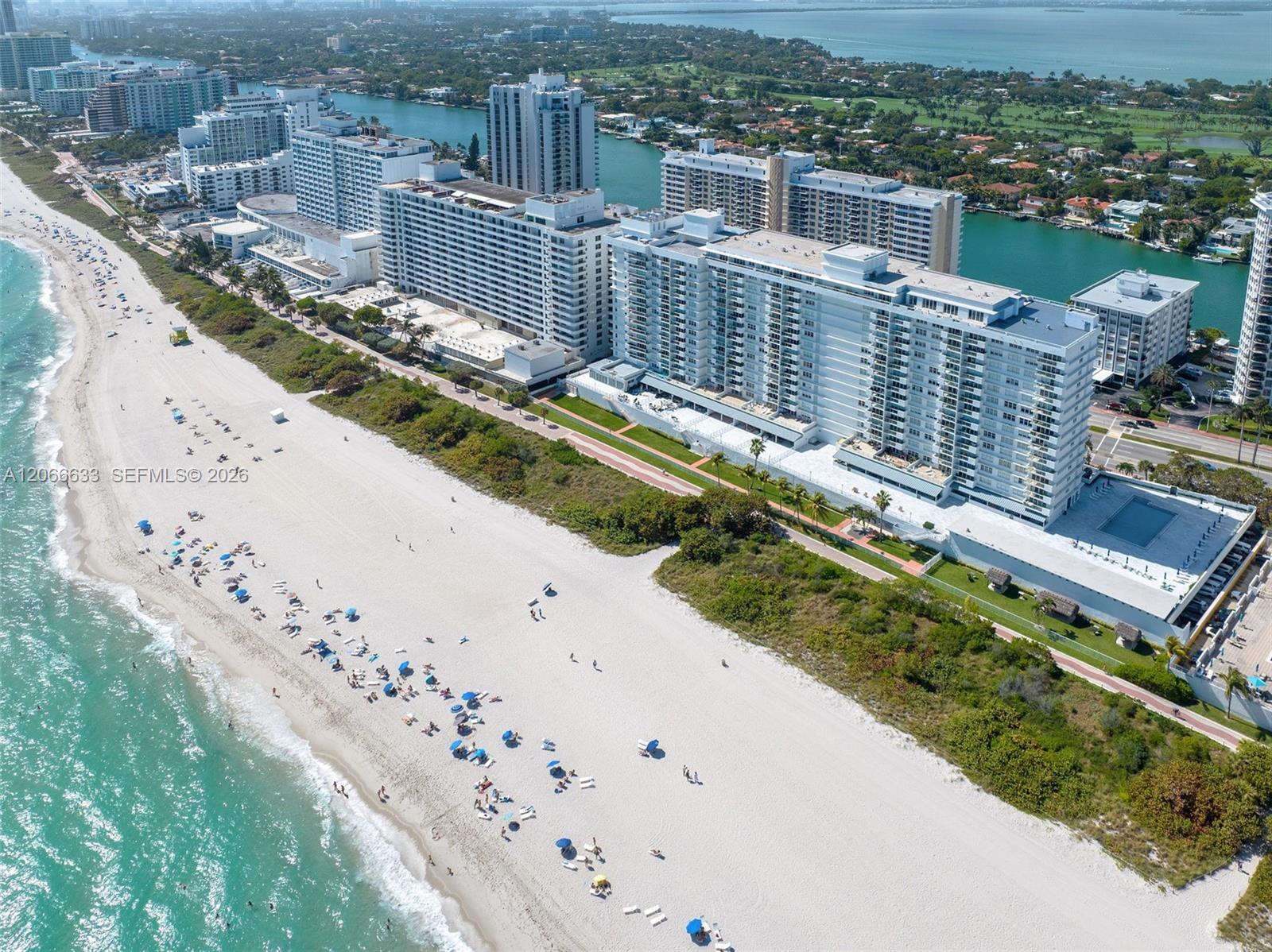 5601 Collins Ave # 14 Unit: PH-14