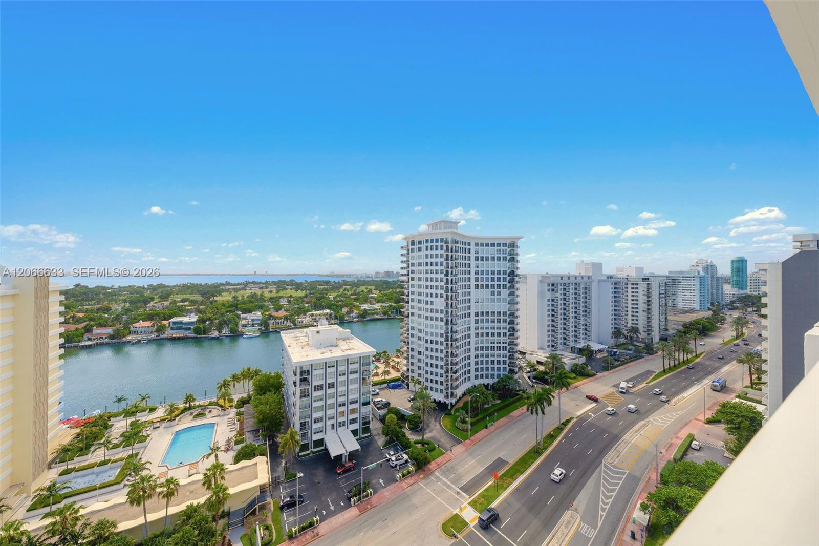 5601 Collins Ave # 14 Unit: PH-14