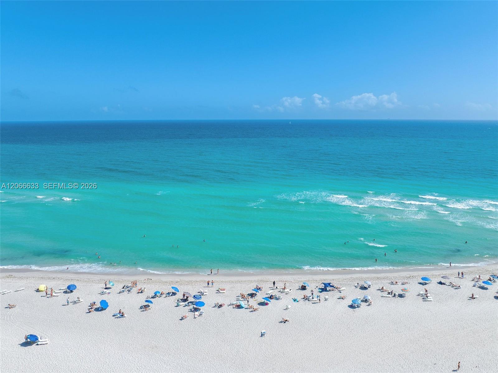 5601 Collins Ave # 14 Unit: PH-14