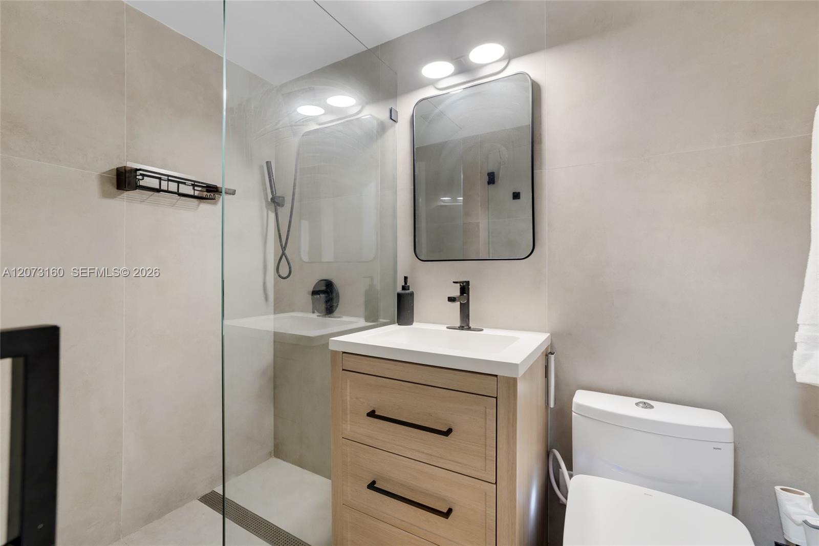 2445 Lake Pancoast Dr # 4