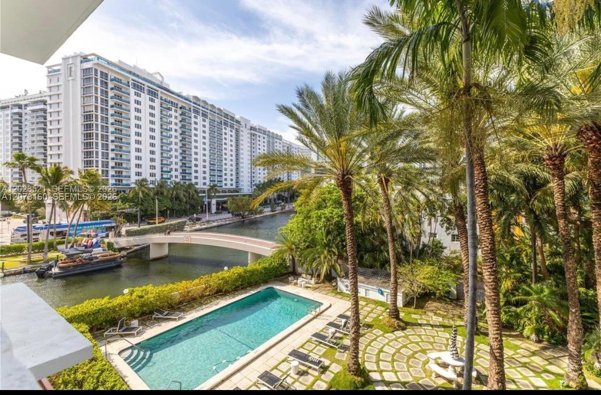 2445 Lake Pancoast Dr # 4