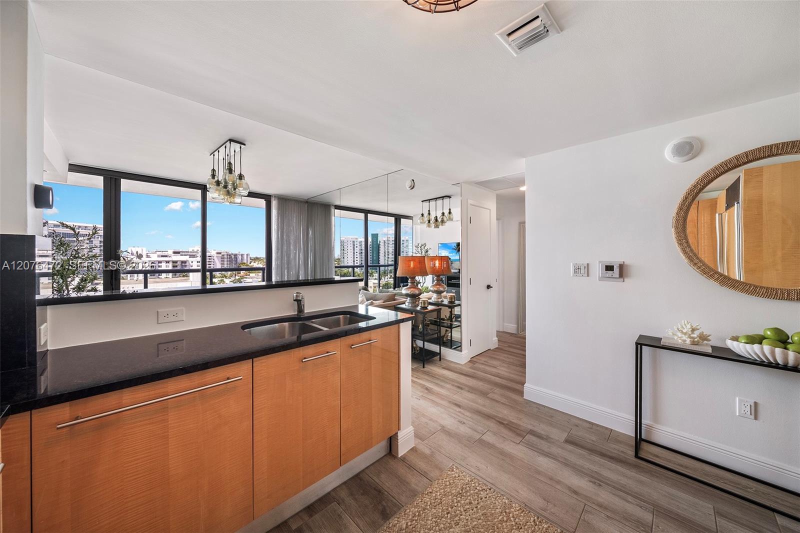 6799 Collins Ave # 701