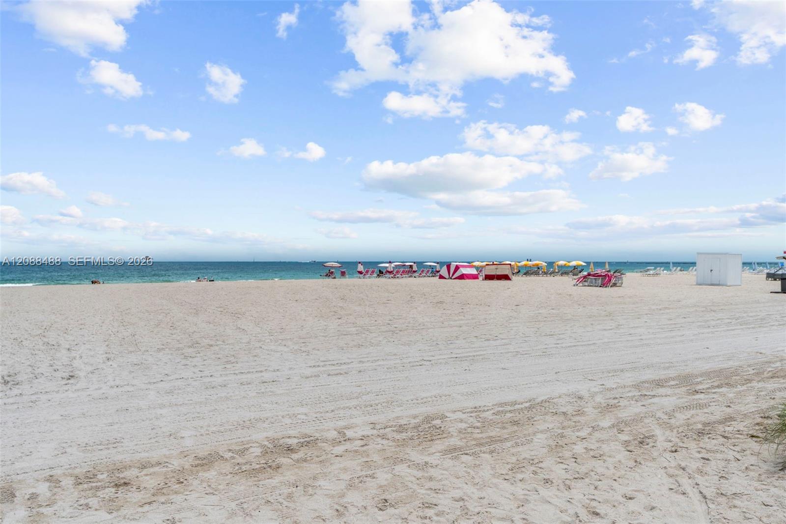 335 Ocean Dr # 106