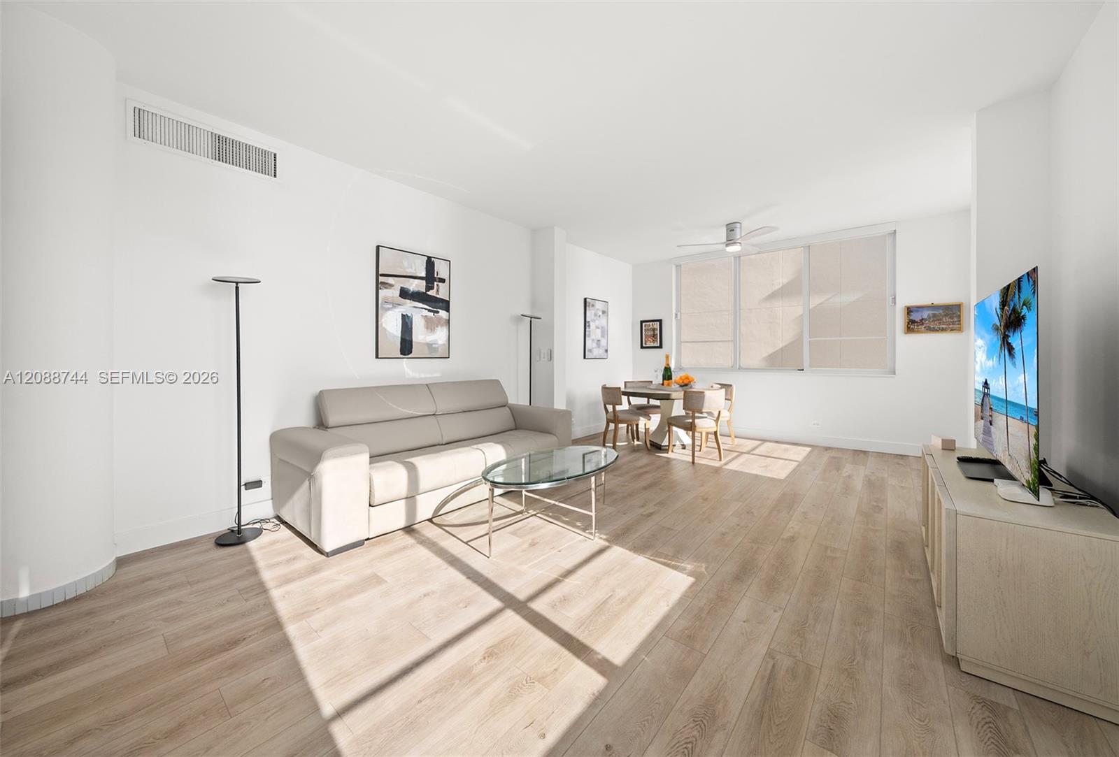 5005 Collins Ave # 1525