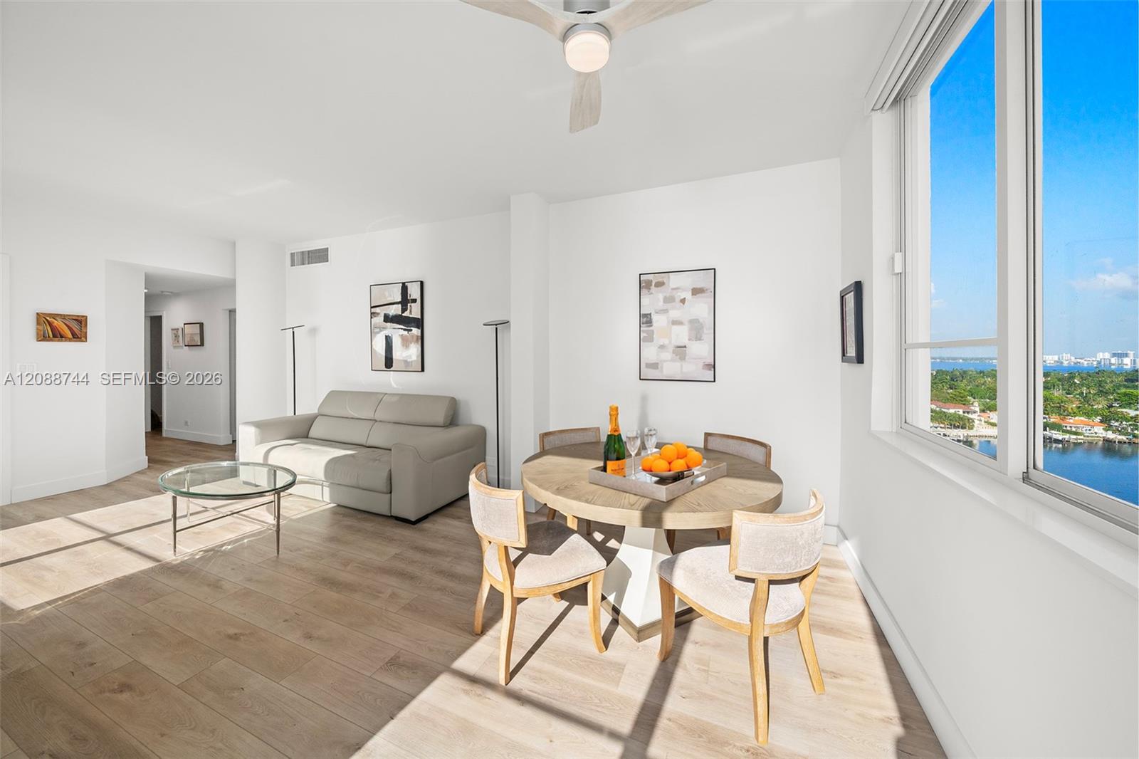 5005 Collins Ave # 1525