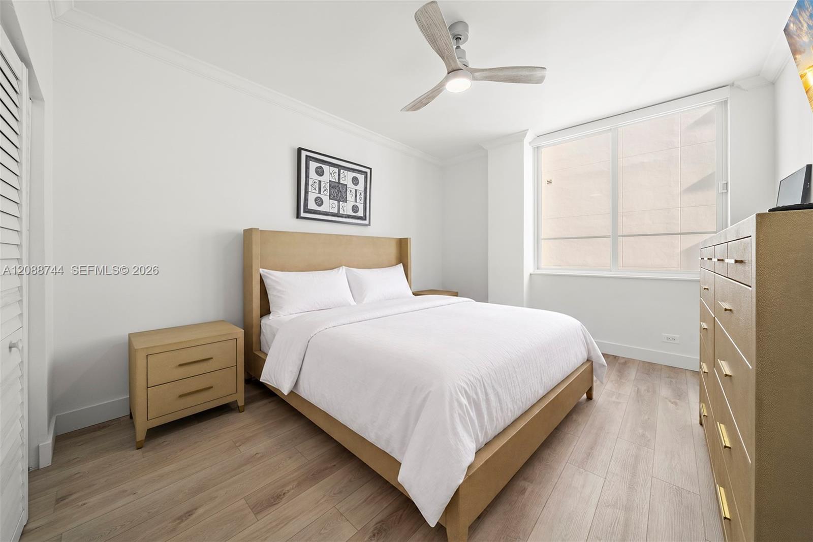 5005 Collins Ave # 1525