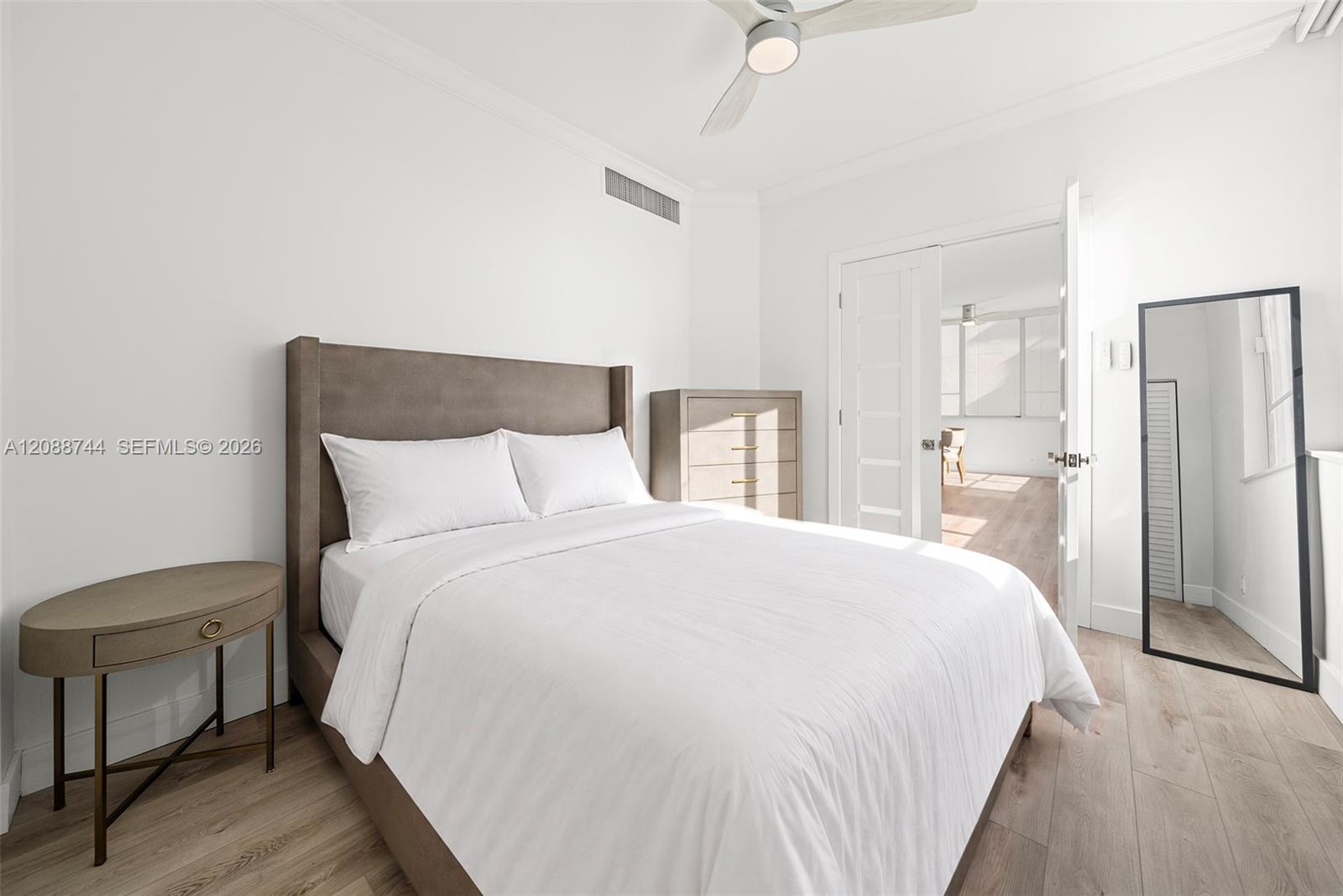 5005 Collins Ave # 1525