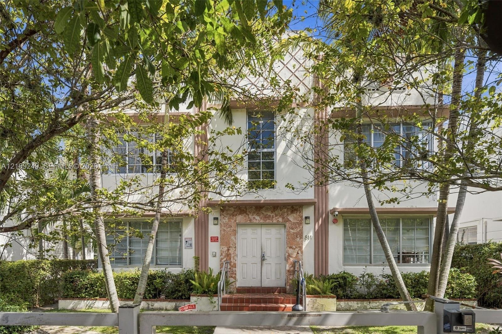 811 Jefferson Ave # 201