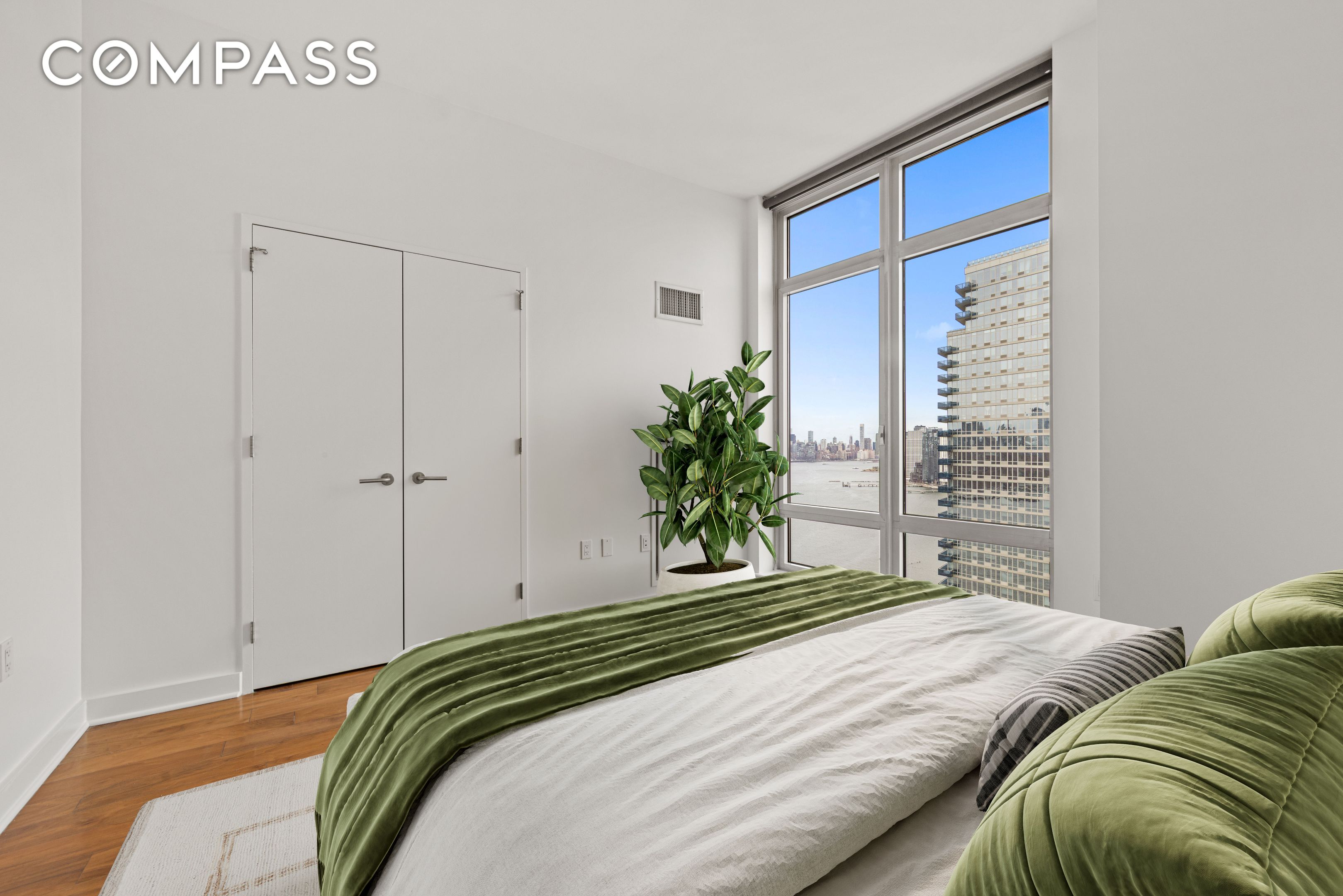 2 Northside Piers 30Y