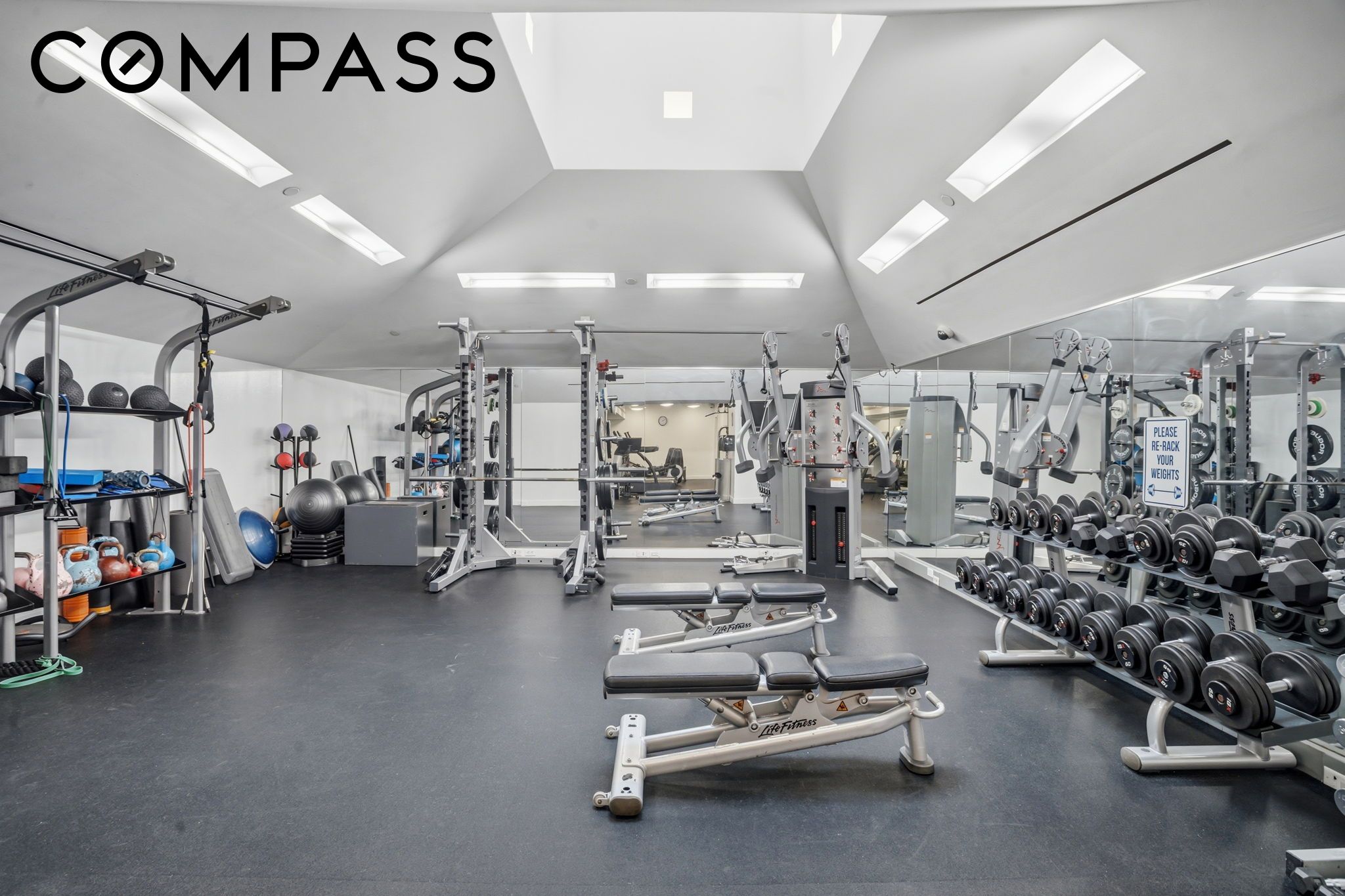 311 W Broadway 7D