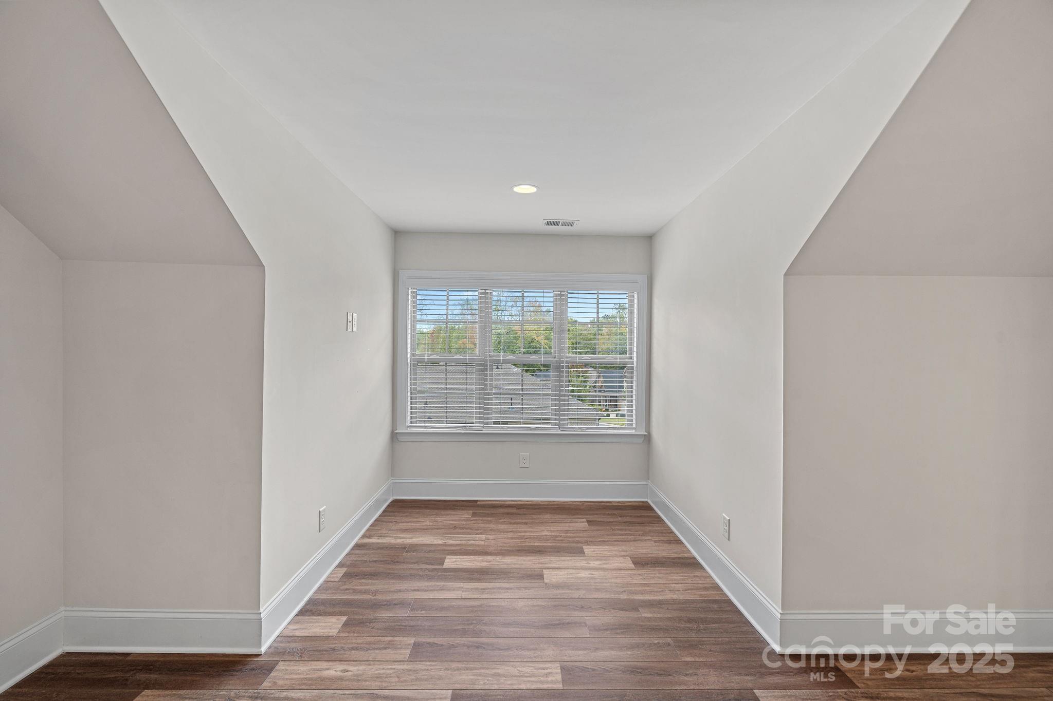 3006 Portico Place Unit: 37