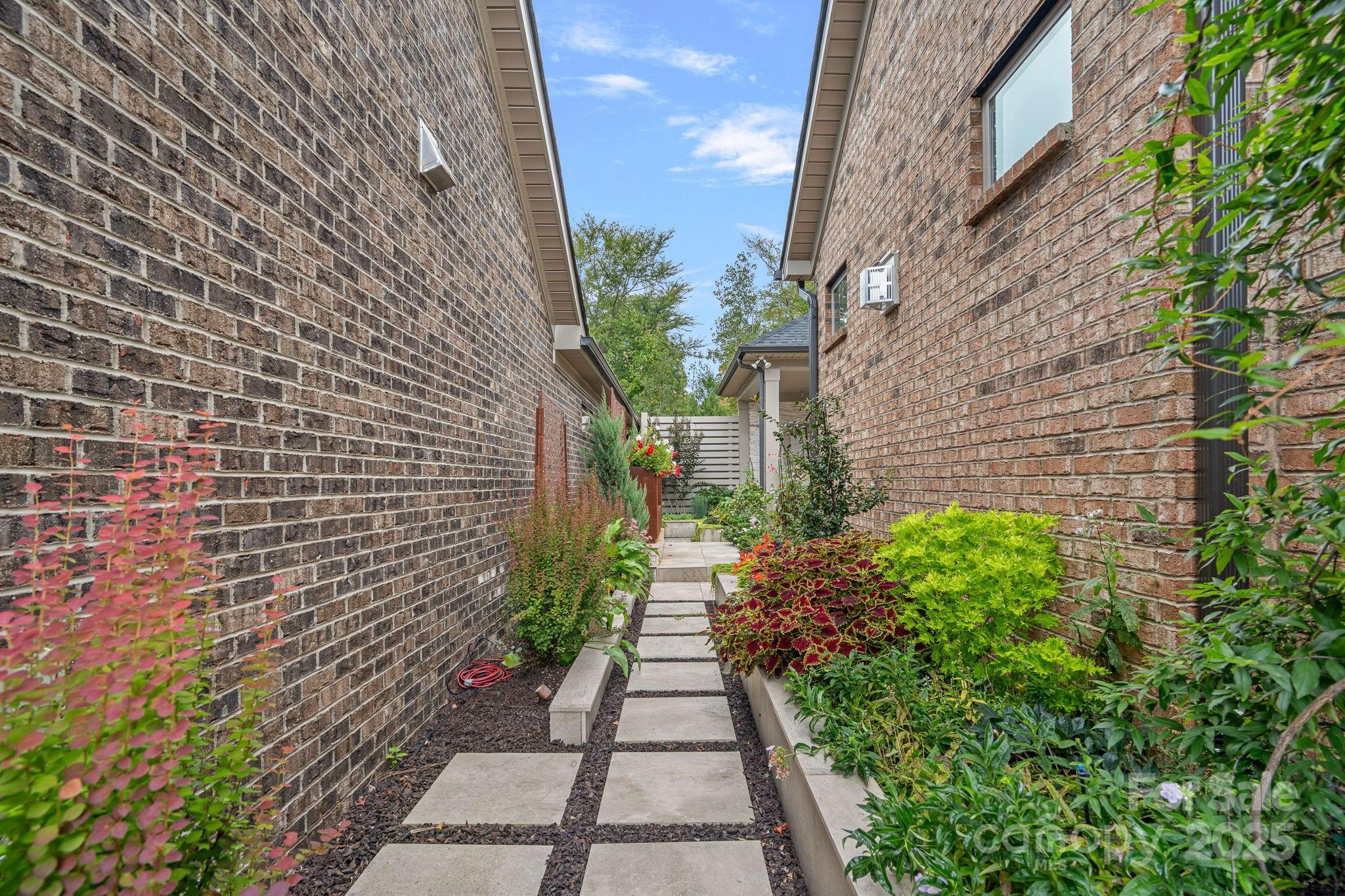 3006 Portico Place Unit: 37