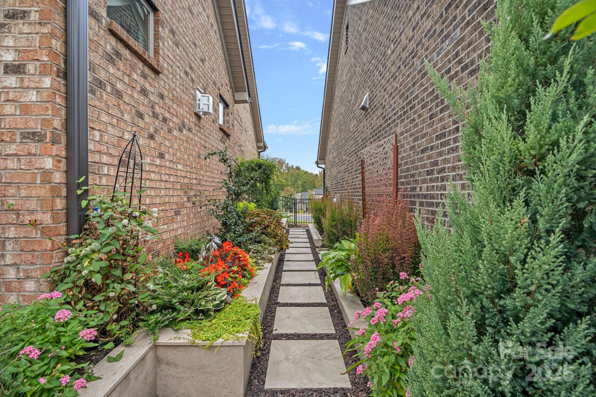 3006 Portico Place Unit: 37