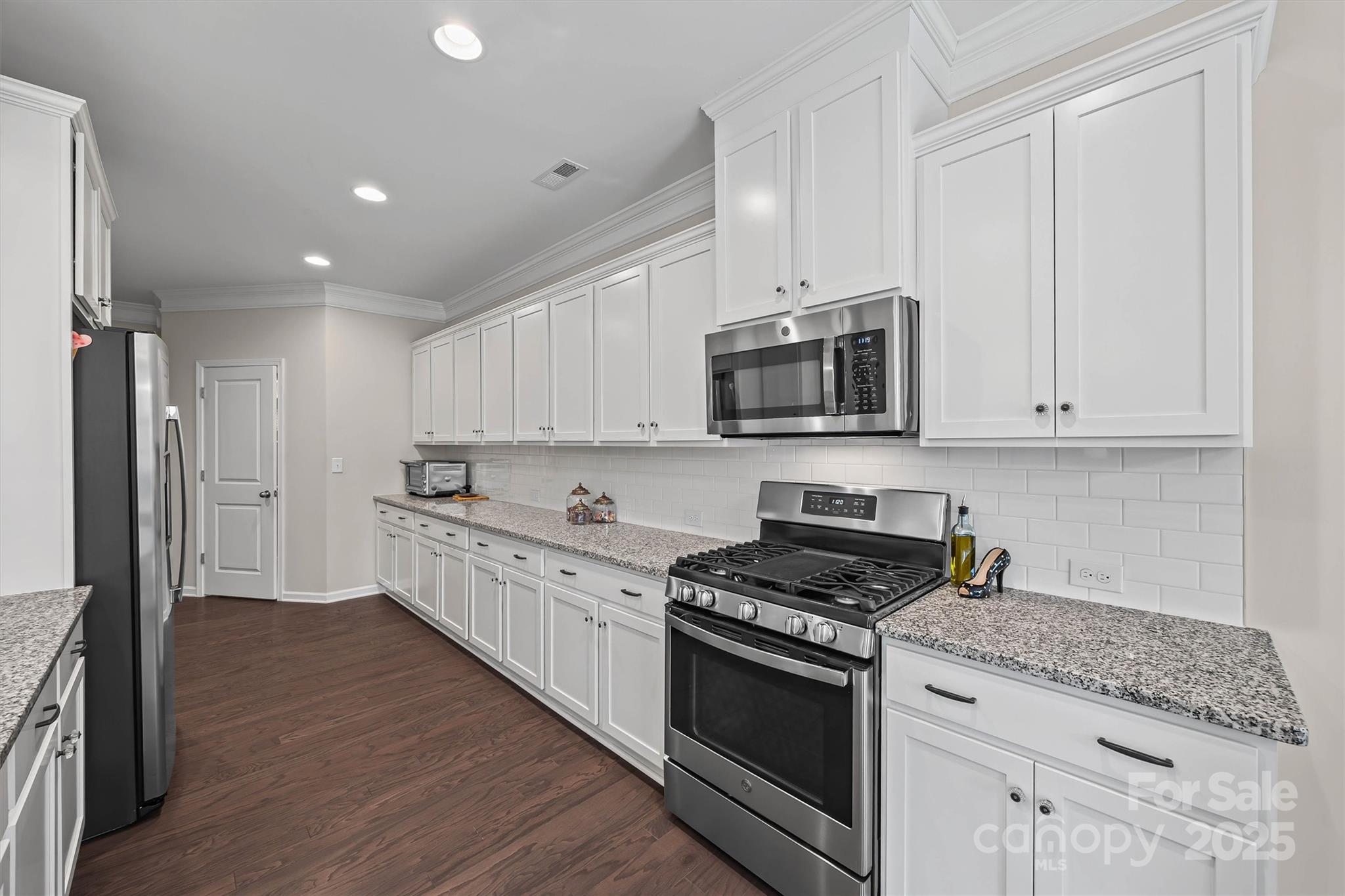 632 Amber Meadows Way