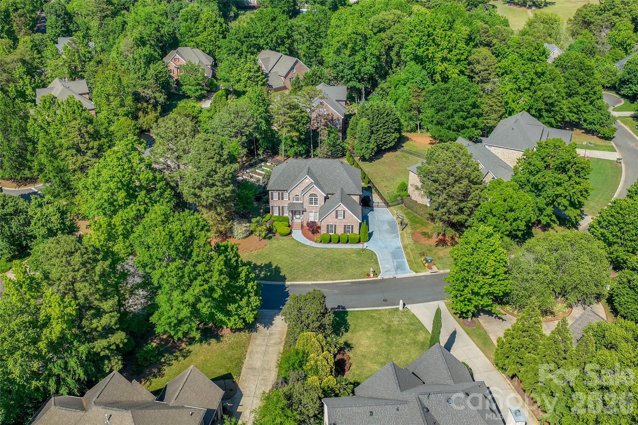 907 Hickory Stick Drive