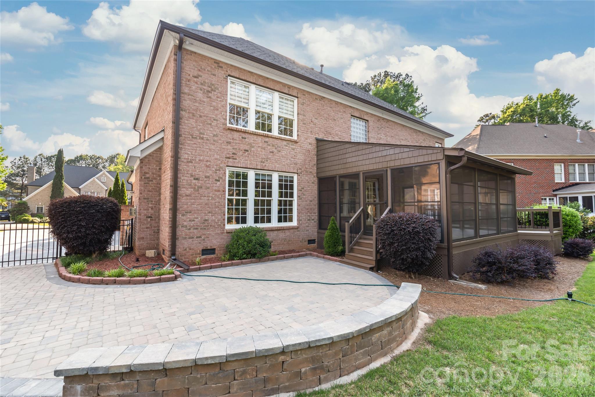 907 Hickory Stick Drive