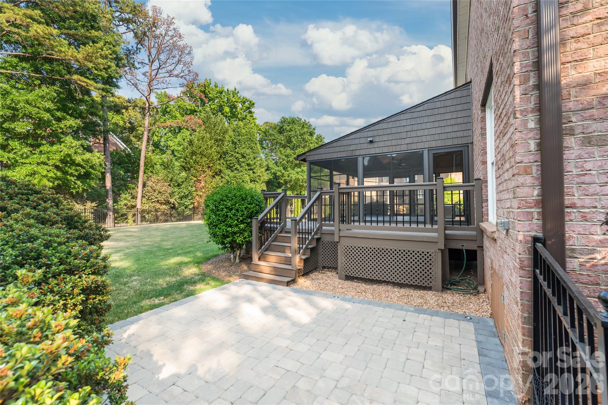 907 Hickory Stick Drive