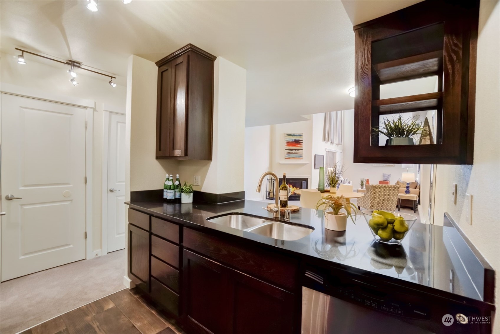 5847 NE 75th Street Unit: A211