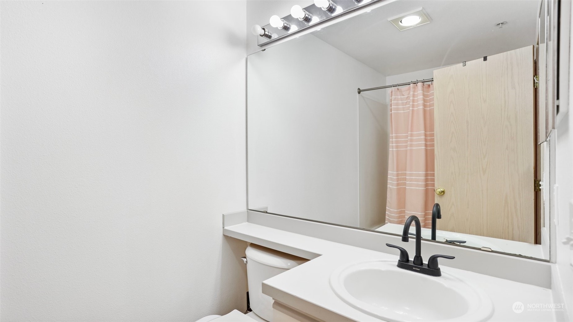 5328 S 236th Street Unit: 5-5