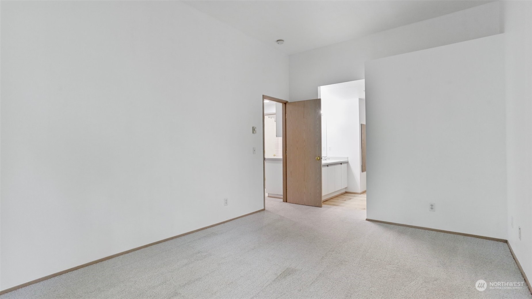 5328 S 236th Street Unit: 5-5