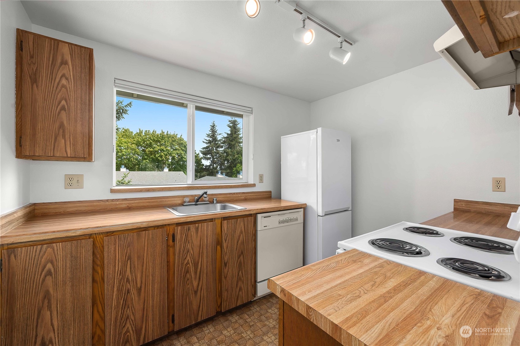 12906 8th Avenue W Unit: D301