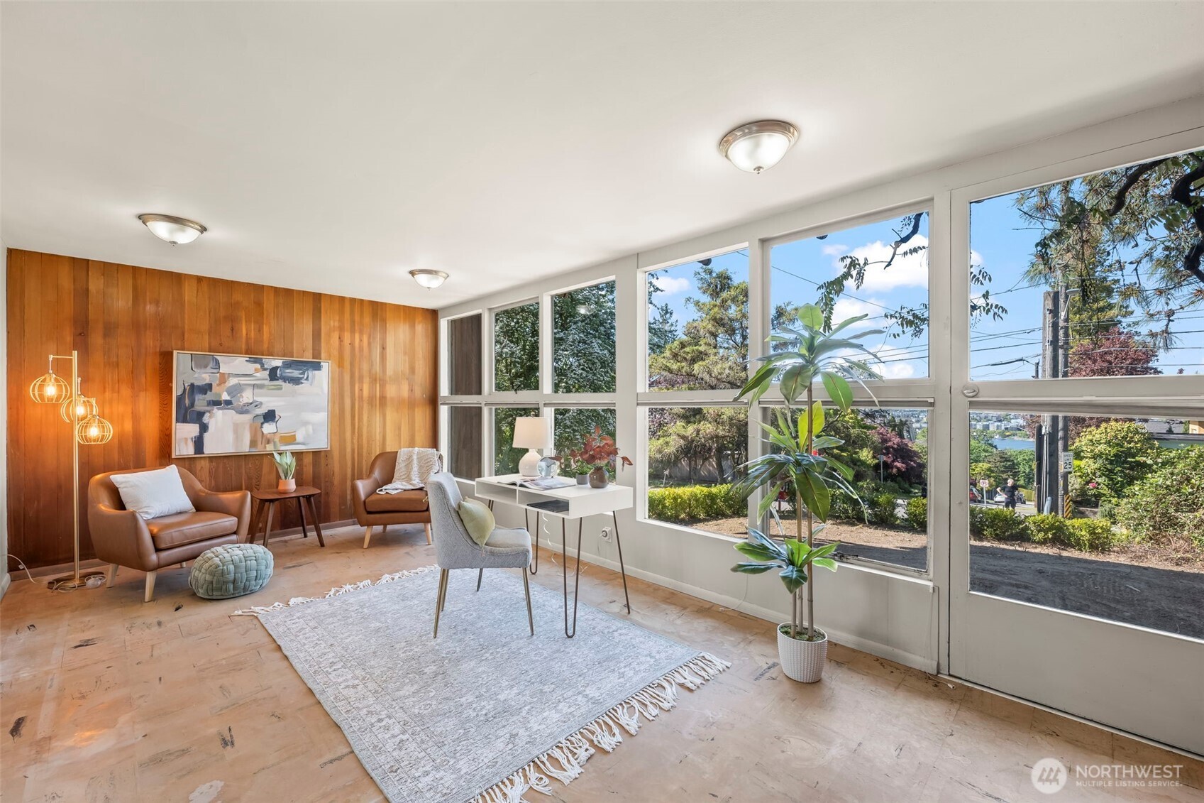 1353 E Boston Street