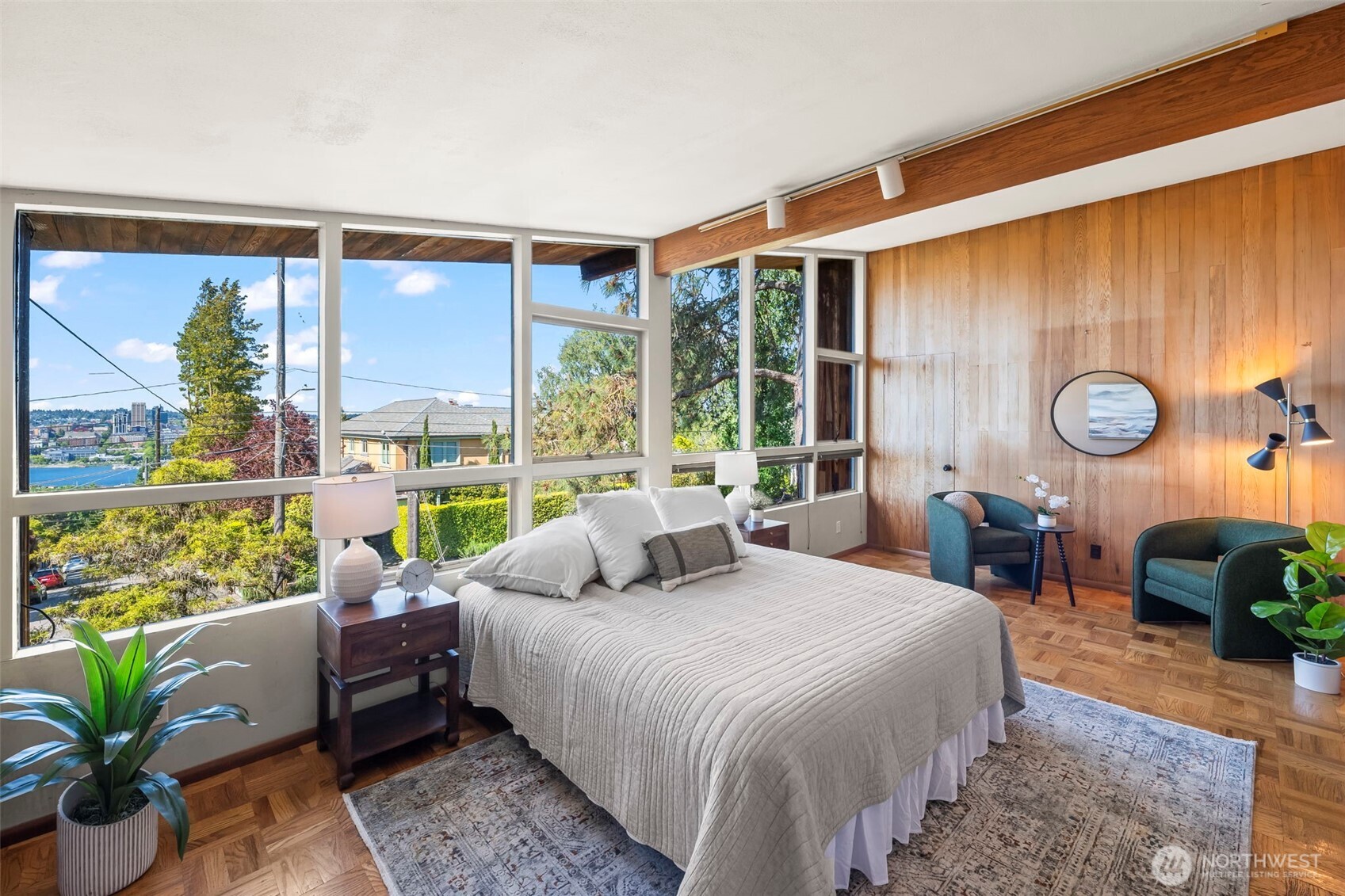 1353 E Boston Street