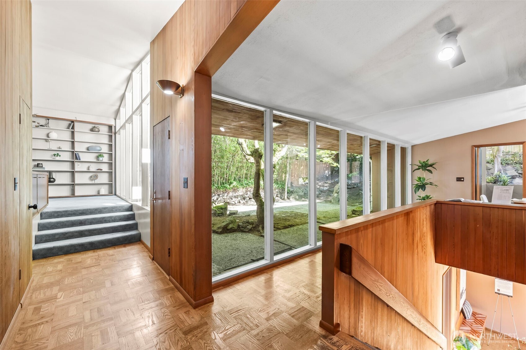 1353 E Boston Street