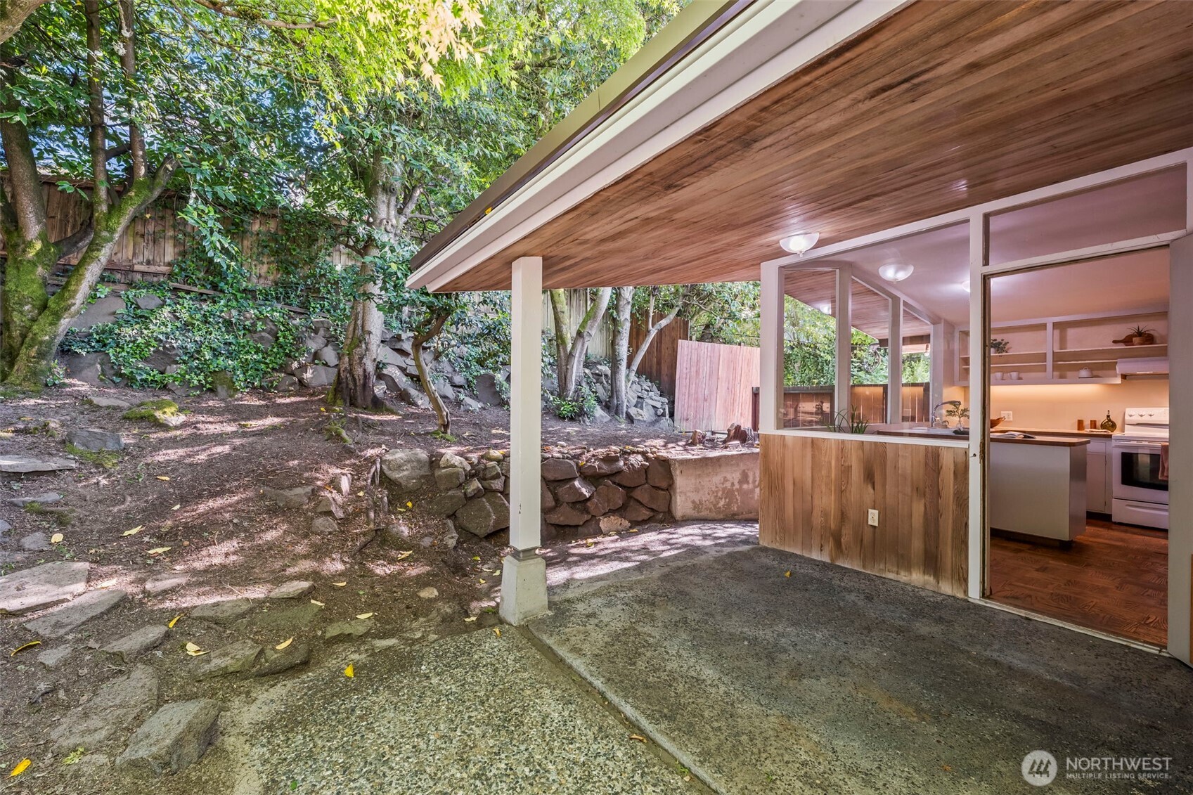 1353 E Boston Street