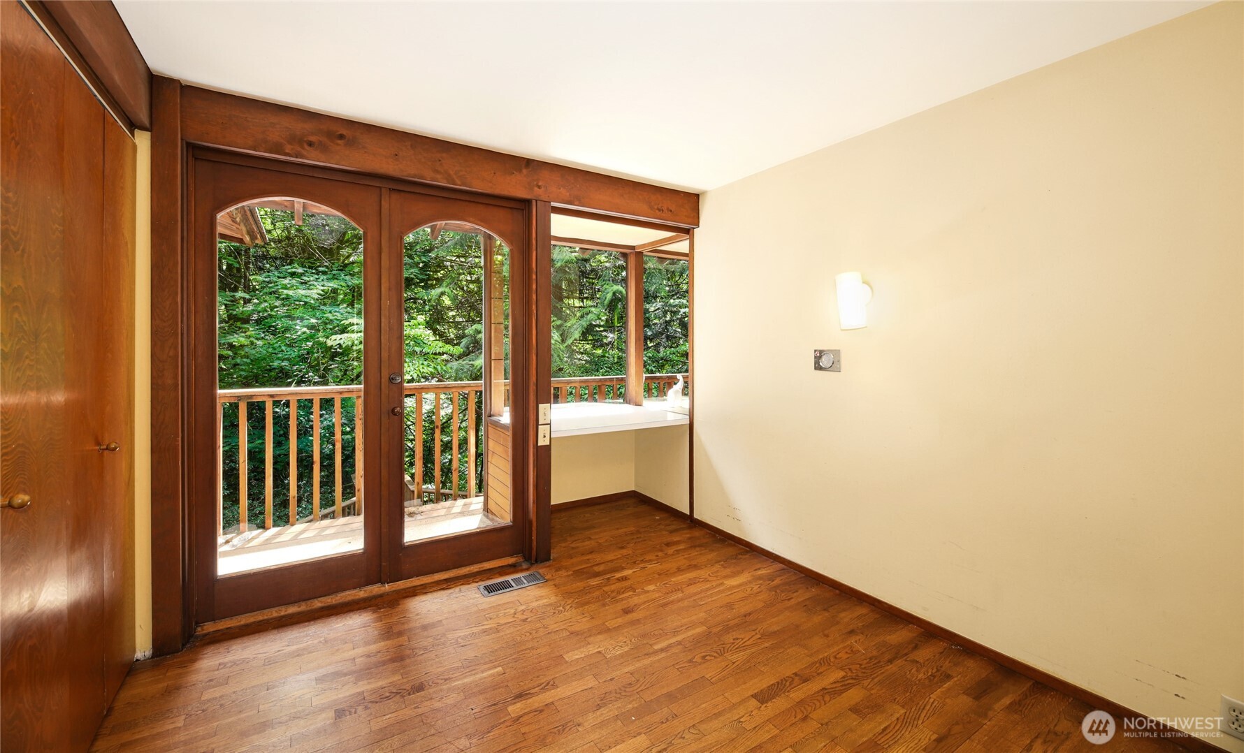 17228 10th Avenue NW