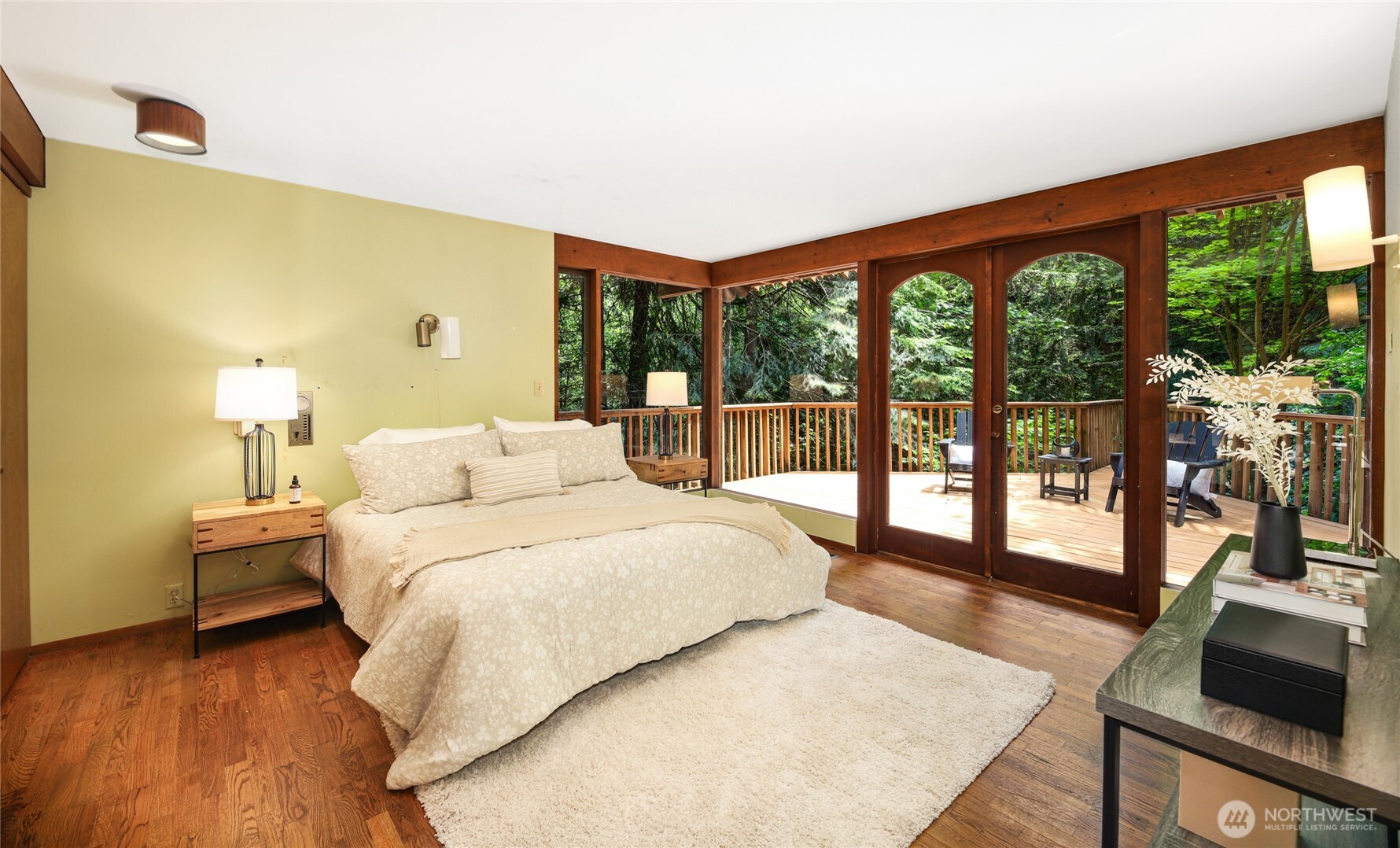 17228 10th Avenue NW