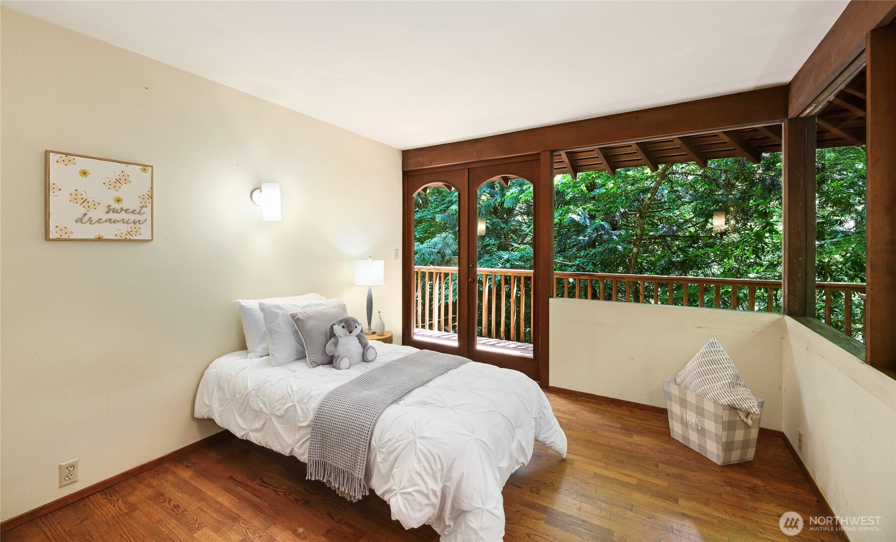 17228 10th Avenue NW