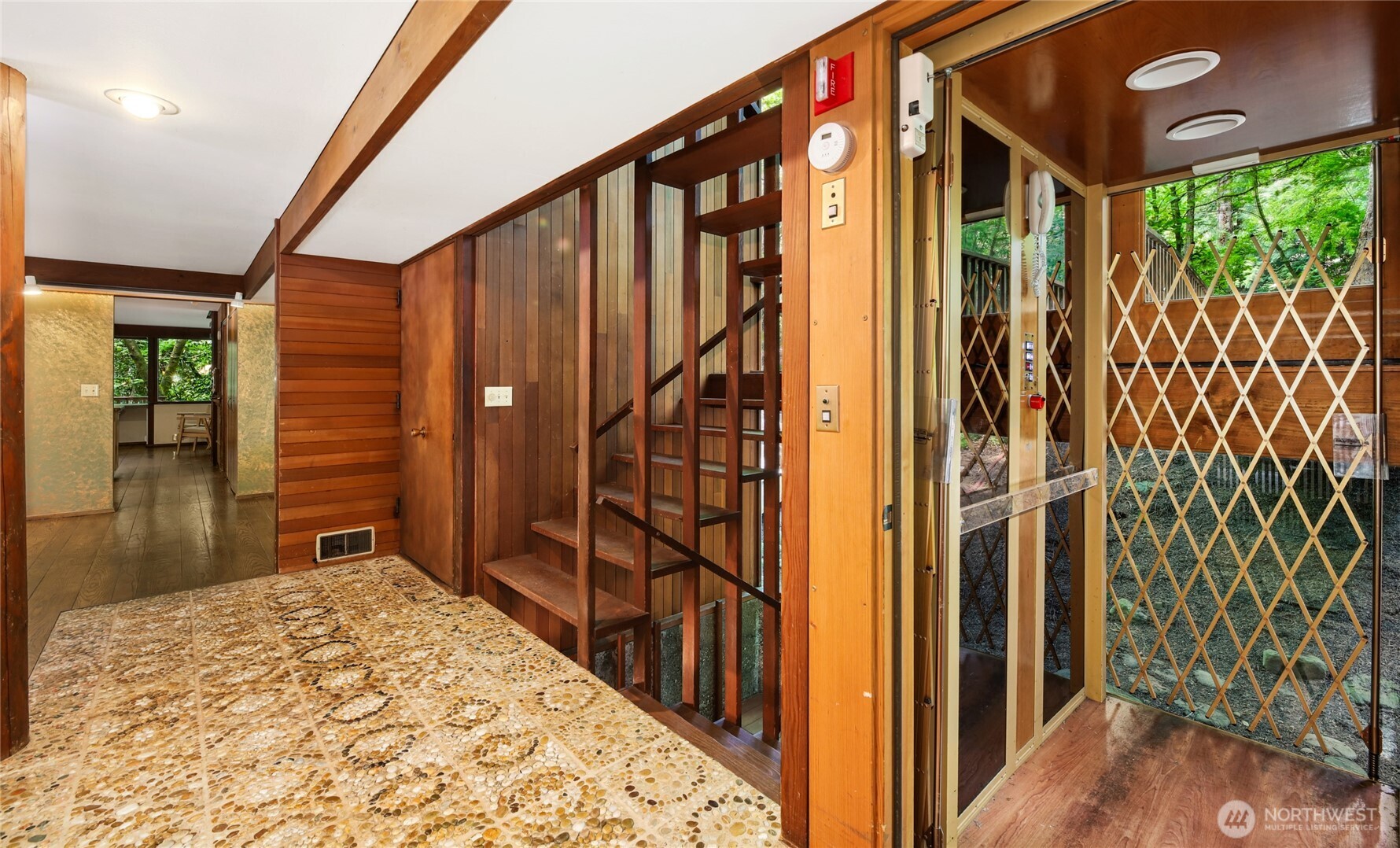 17228 10th Avenue NW