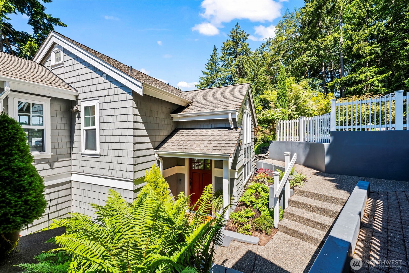 8006 Goodman Drive NW