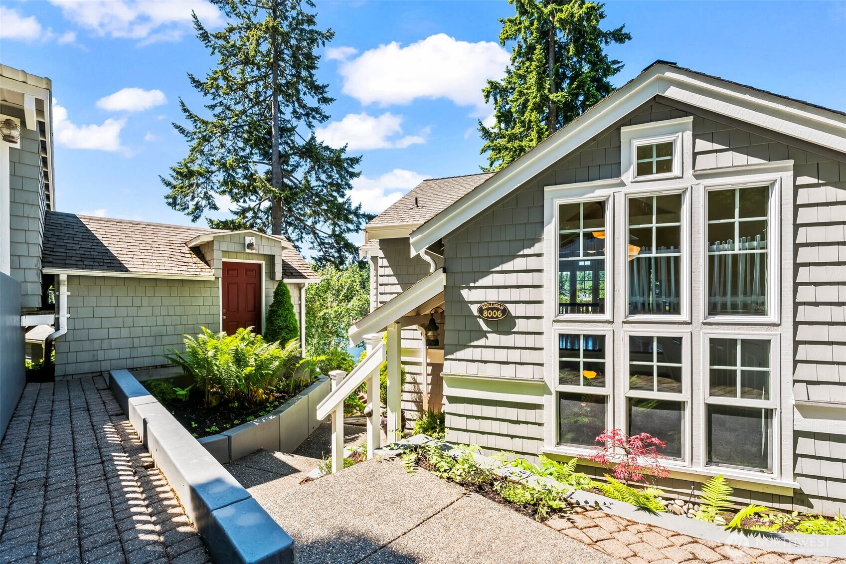 8006 Goodman Drive NW