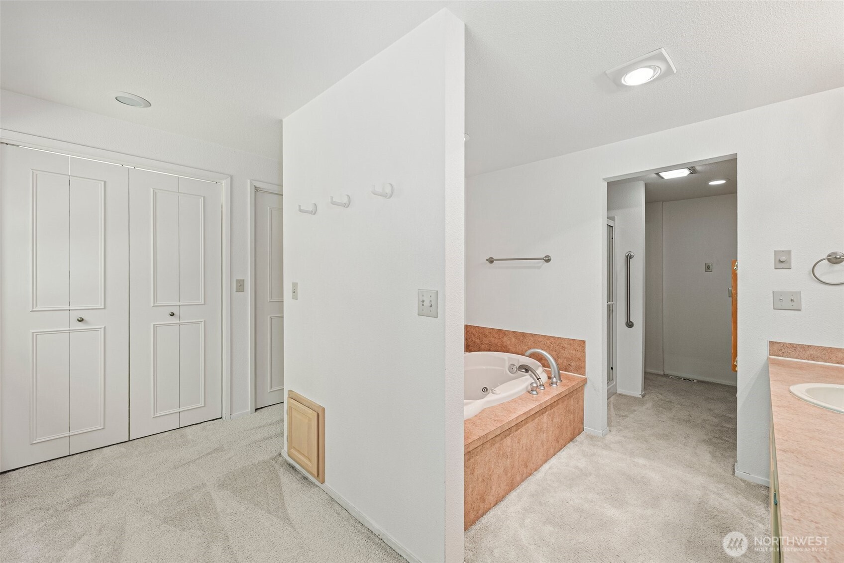 11207 Lake Steilacoom Drive SW