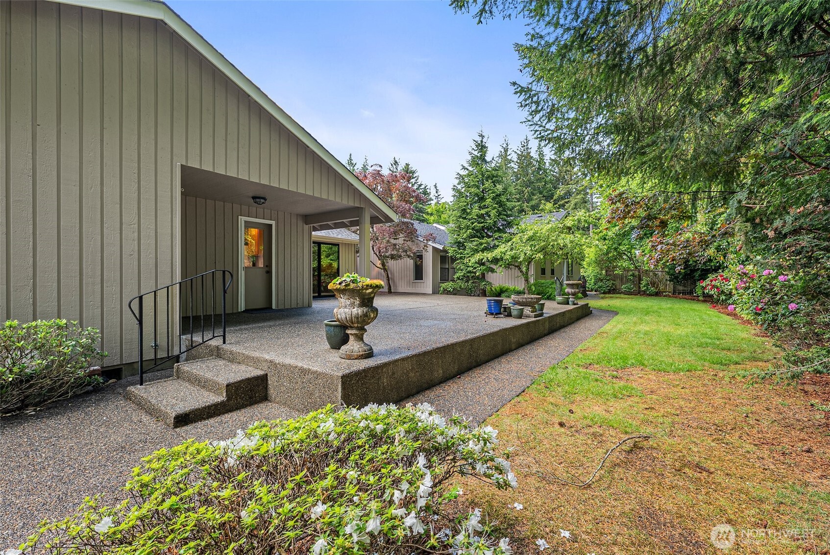 11207 Lake Steilacoom Drive SW