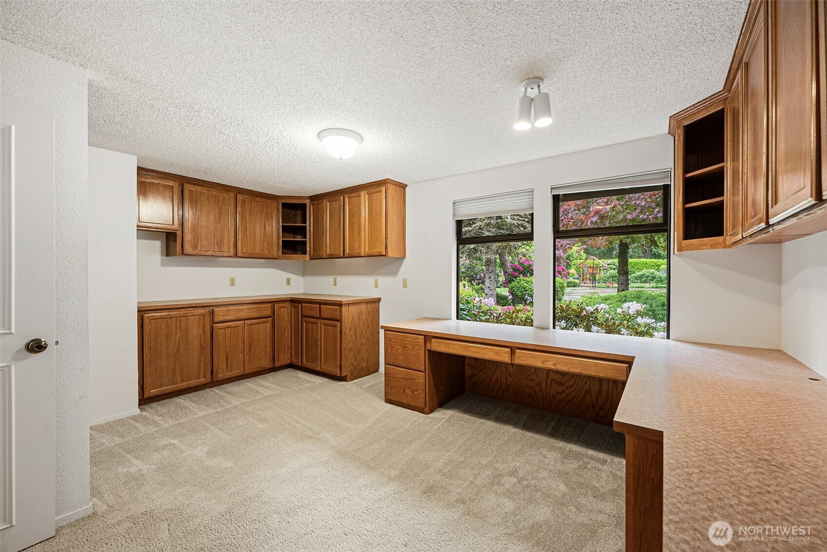 11207 Lake Steilacoom Drive SW