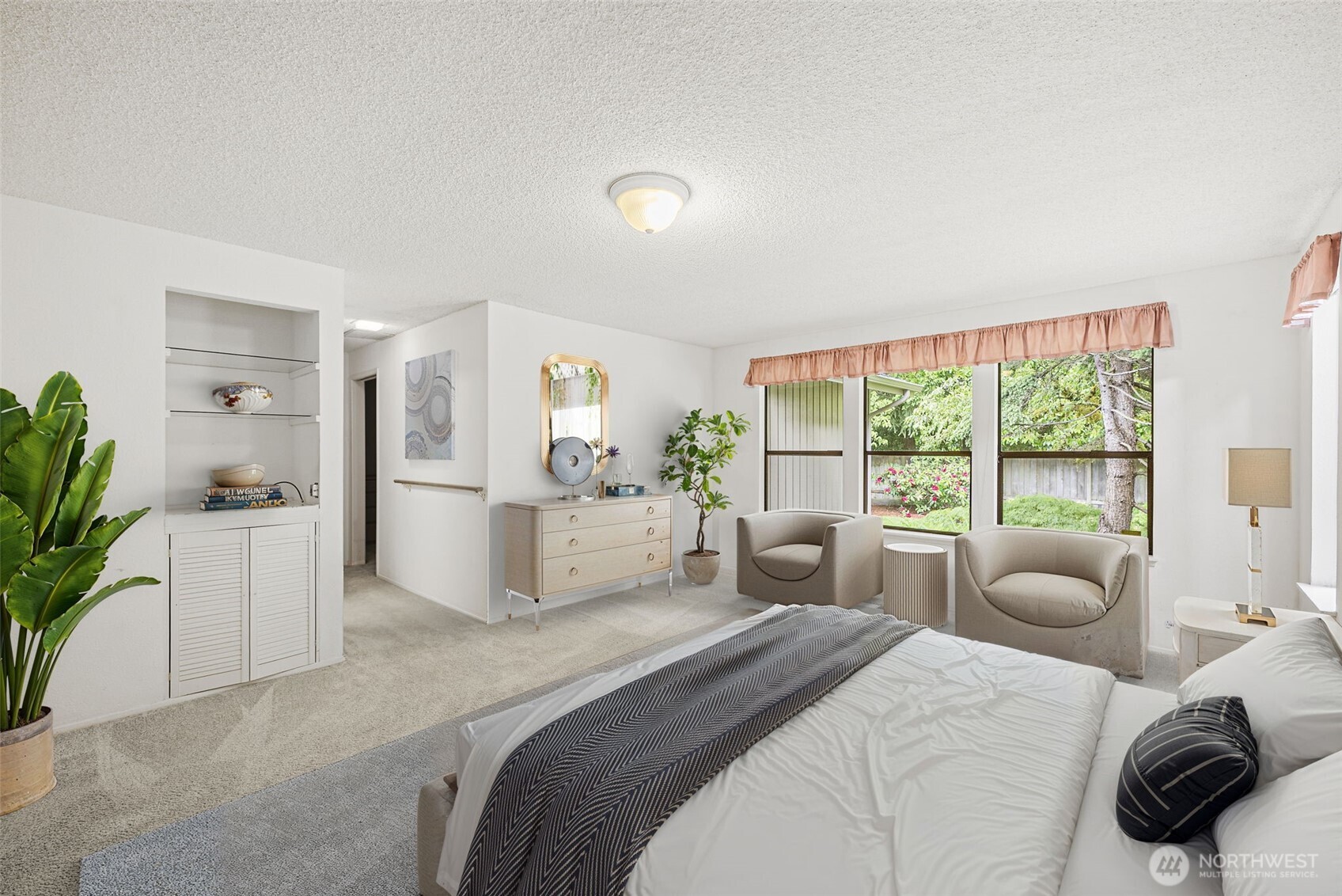 11207 Lake Steilacoom Drive SW