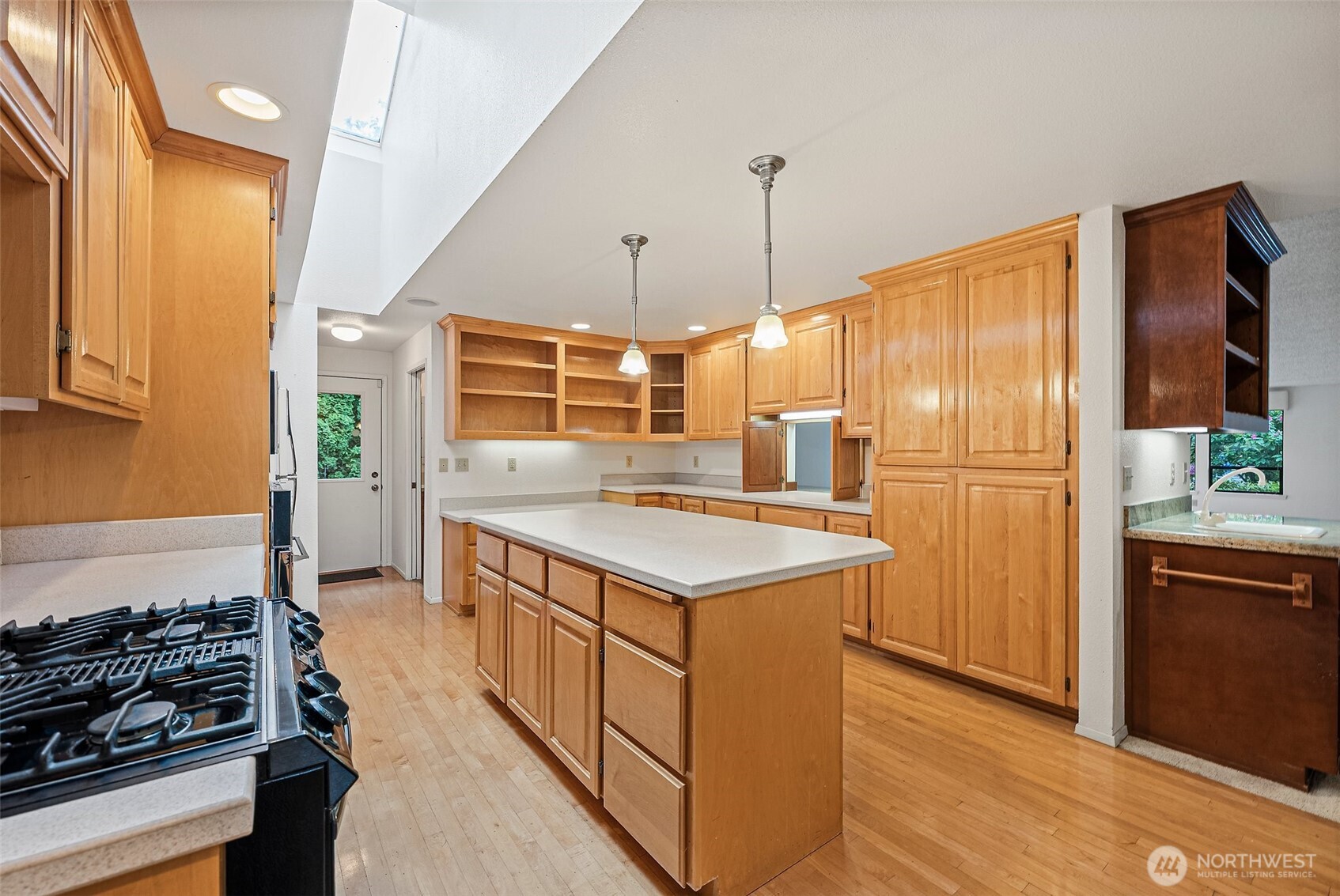 11207 Lake Steilacoom Drive SW
