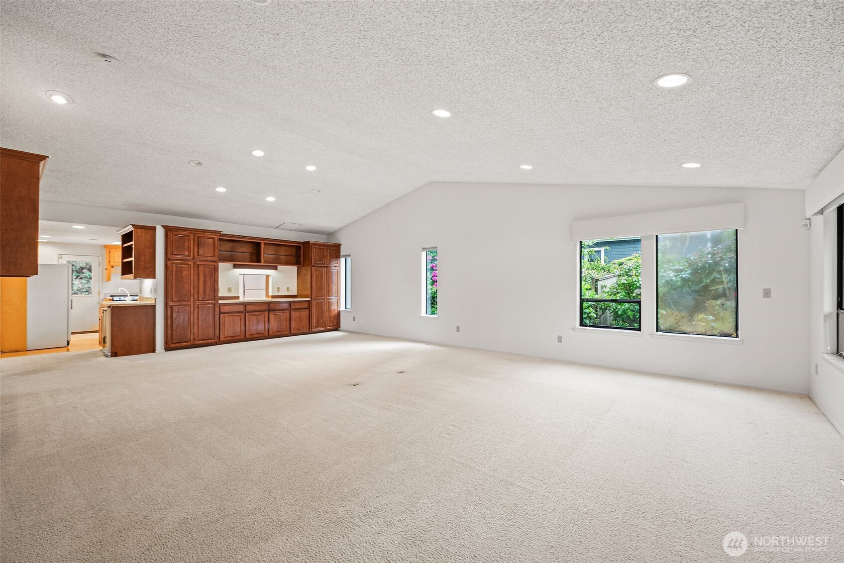 11207 Lake Steilacoom Drive SW