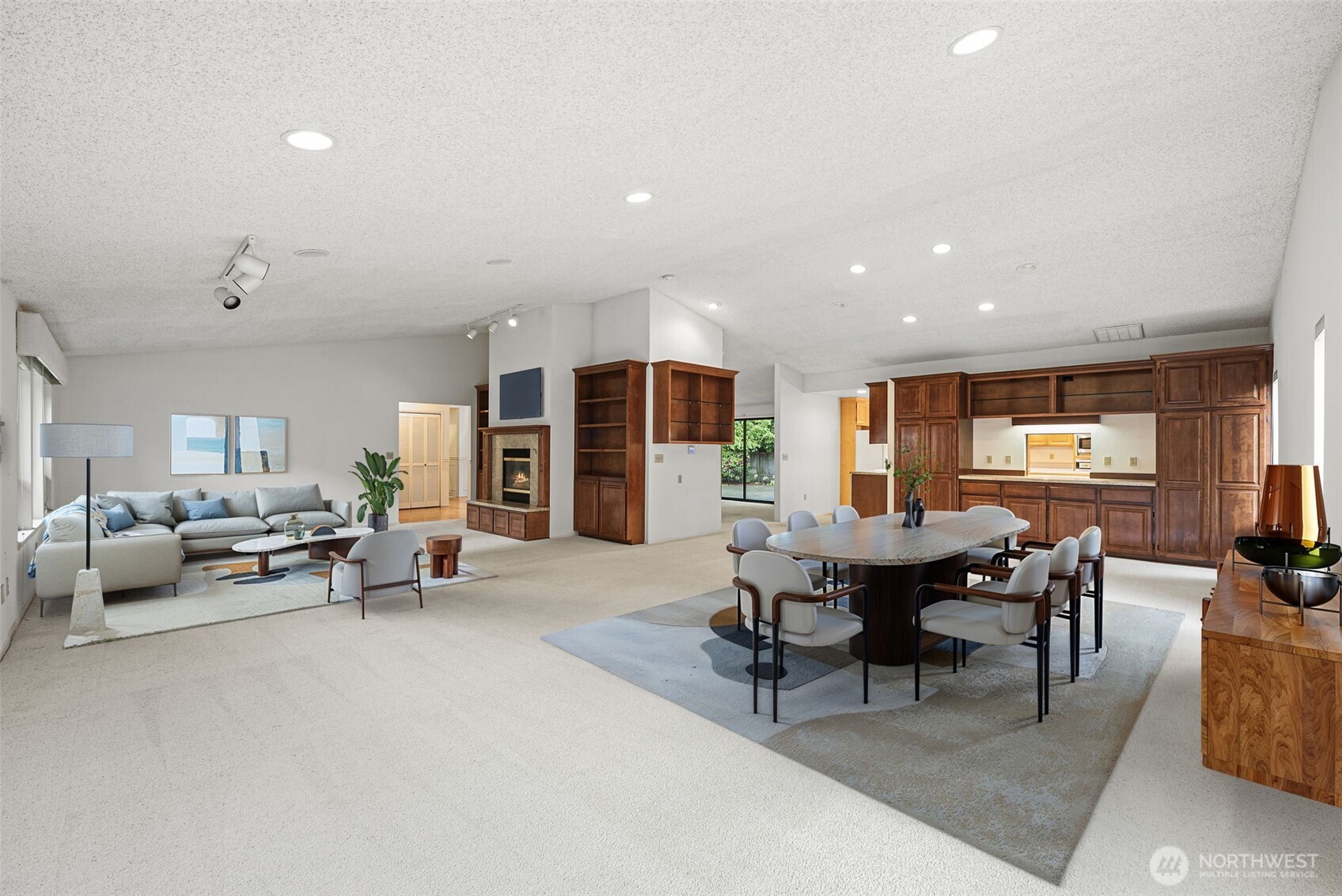 11207 Lake Steilacoom Drive SW