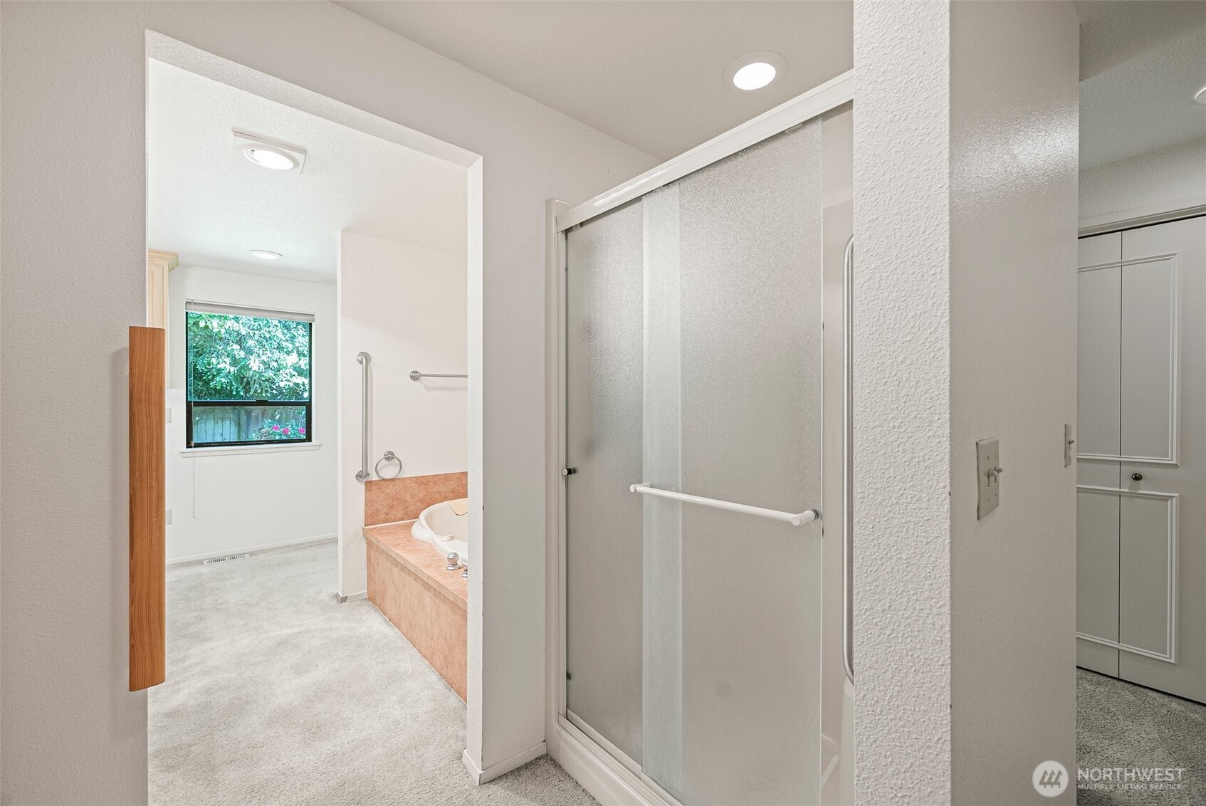 11207 Lake Steilacoom Drive SW