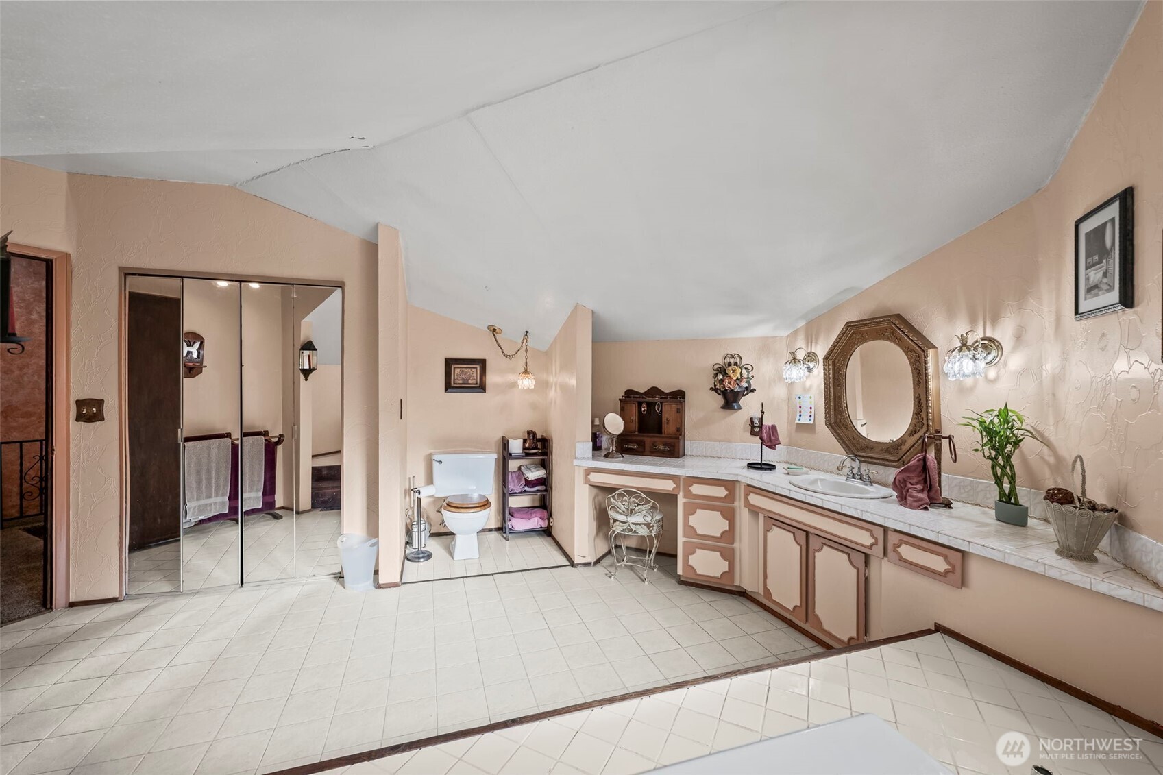 8204 42nd Street W